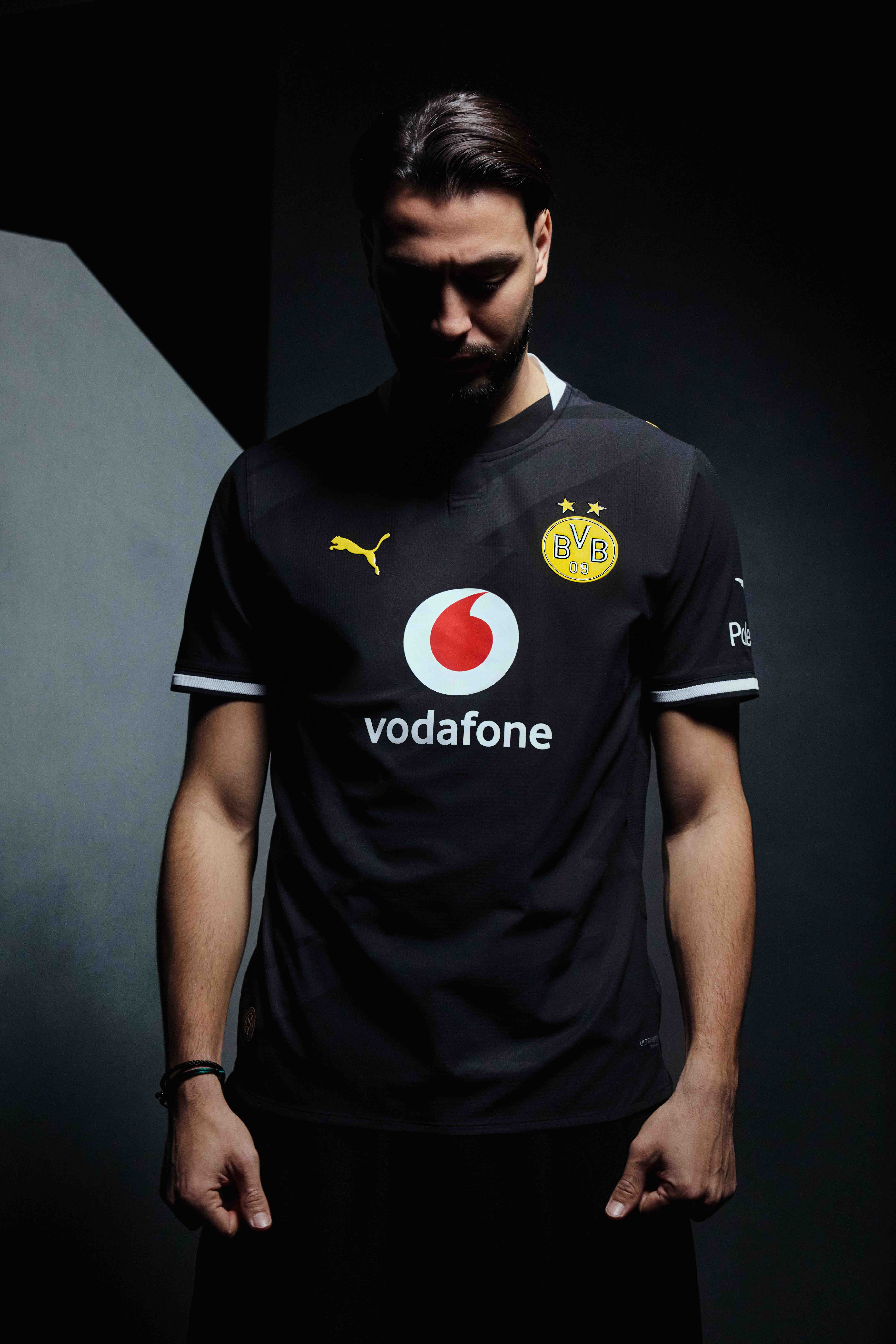 26AW_TS_Football_BVB-Away_Matchwear_Bensebaini_5333_RGB