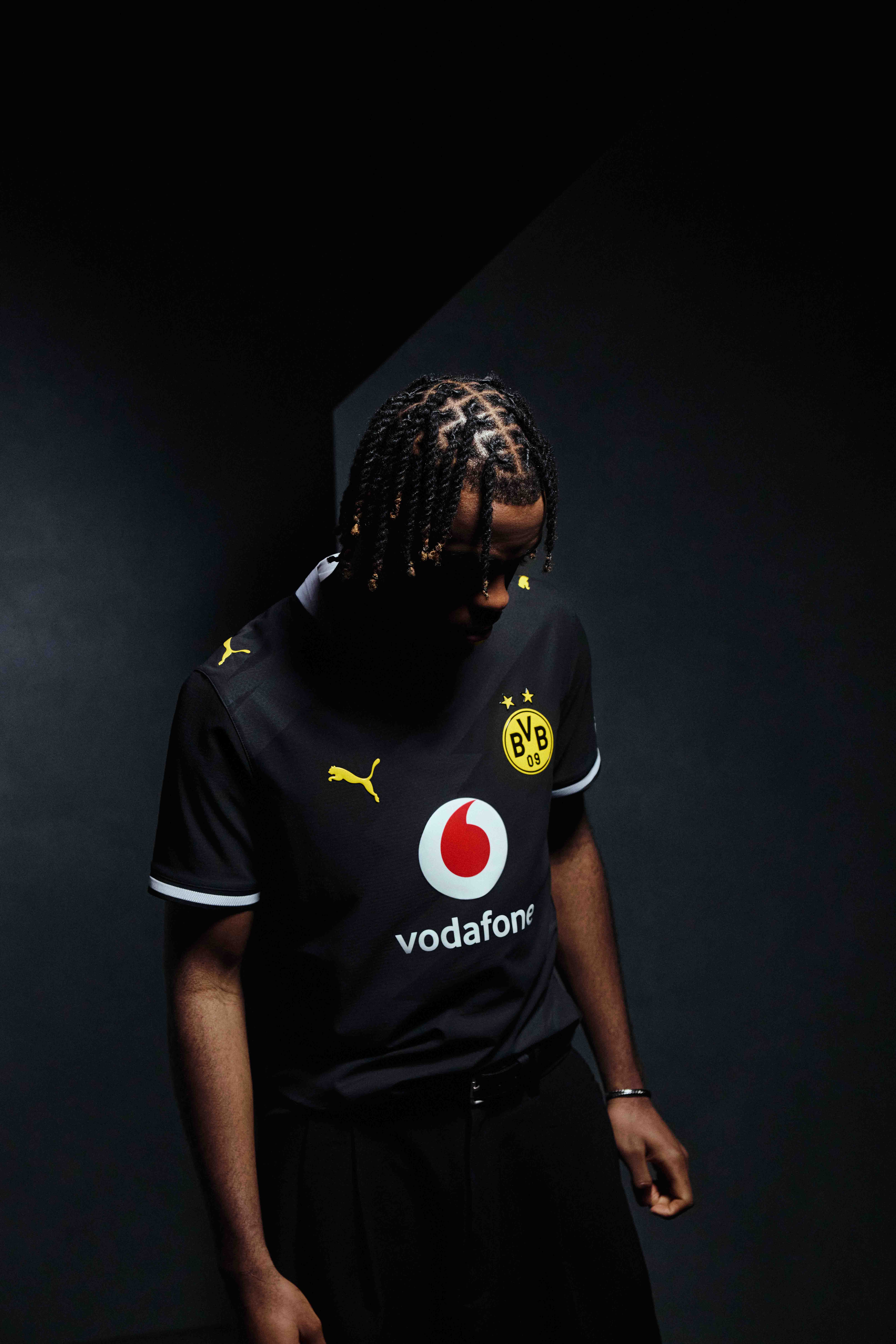 26AW_TS_Football_BVB-Away_Matchwear_Chukwuemeka_3315_RGB